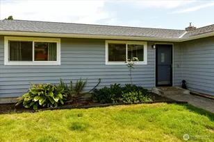 699 Maplewood Loop, Oak Harbor, WA 98277 - Photo 3