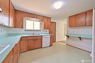 23031 19th Ave S, Des Moines, WA 98198 - Photo 13