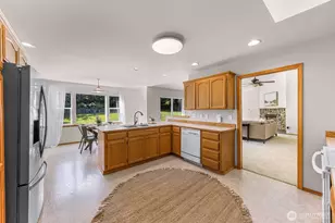 4705 Desmond St, Bellingham, WA 98229 - Photo 13