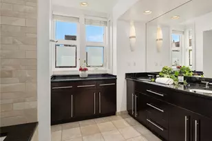 429 13th Ave E, Seattle, WA 98102 - Photo 17
