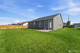 403 Emerald Ave, Grandview, WA 98930 - Photo 25