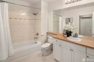 1000 Aurora Ave N, Seattle, WA 98109 - Photo 15