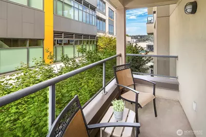 1000 Aurora Avenue N #311, Seattle, WA 98109 - Photo 9