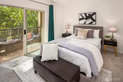 1000 Aurora Avenue N #311, Seattle, WA 98109 - Photo 11