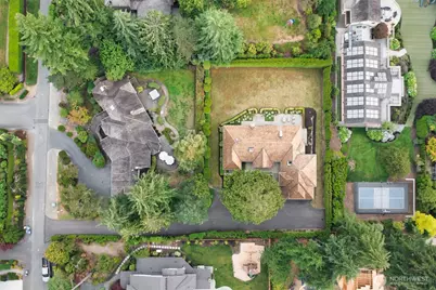 2055 94th Avenue NE, Clyde Hill, WA 98004 - Photo 35