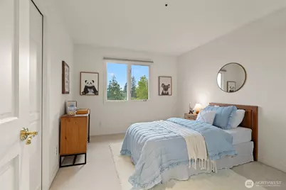 2055 94th Avenue NE, Clyde Hill, WA 98004 - Photo 25