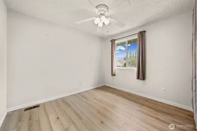 204 Michael Avenue, Enumclaw, WA 98022 - Photo 29