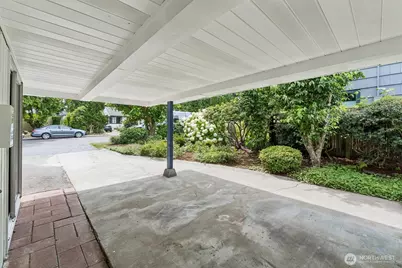 3222 NE 85th Street, Seattle, WA 98115 - Photo 3
