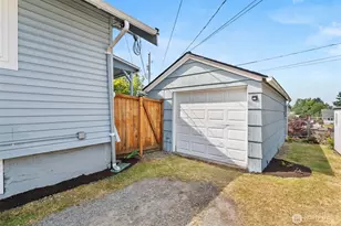 1460 S Fife St, Tacoma, WA 98405 - Photo 31