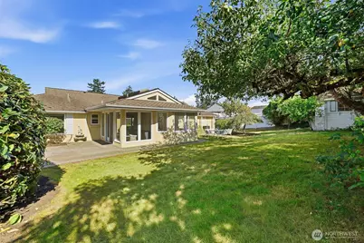 1016 Sunset Way, Bellevue, WA 98004 - Photo 31