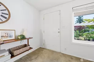 1016 Sunset Way, Bellevue, WA 98004 - Photo 3