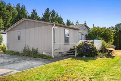 905 Carriage Ct #14, Sedro Woolley, WA 98284 - Photo 1