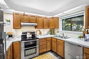 19115 Ballinger Way NW, Lake Forest Park, WA 98155 - Photo 7