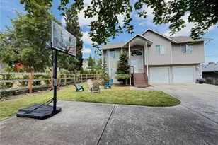 1709 Silver Lake Rd, Everett, WA 98208 - Photo 3