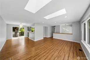 9437 NE 126th Pl, Kirkland, WA 98034 - Photo 5