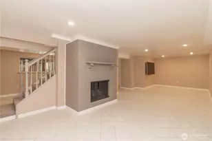 10020 SE 7th St, Bellevue, WA 98004 - Photo 23