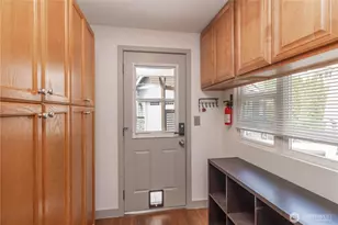 10020 SE 7th St, Bellevue, WA 98004 - Photo 13