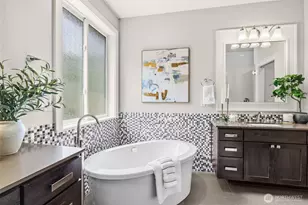 8431 SE 39th St, Mercer Island, WA 98040 - Photo 19