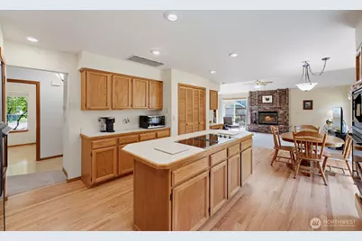3308 17th Street Pl SE, Puyallup, WA 98374 - Photo 9