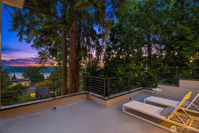 5830 W Mercer Way, Mercer Island, WA 98040 - Photo 3