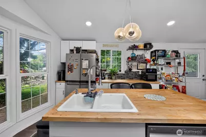 810 SE Totten Shores Drive, Shelton, WA 98584 - Photo 17