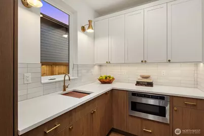 13755 NE 101st Street, Kirkland, WA 98033 - Photo 7