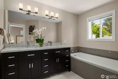 104 9th Lane #127, Kirkland, WA 98033 - Photo 13