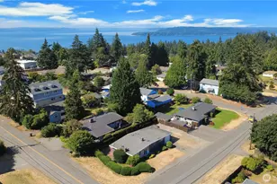 317 S 208th St, Des Moines, WA 98198 - Photo 25