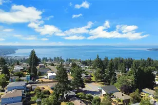 317 S 208th St, Des Moines, WA 98198 - Photo 27