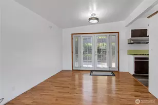 317 S 208th St, Des Moines, WA 98198 - Photo 7