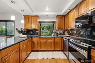 23006 35th Ave W, Brier, WA 98036 - Photo 9