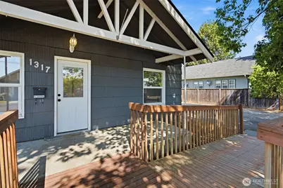 1317 Logan Street, Centralia, WA 98531 - Photo 5