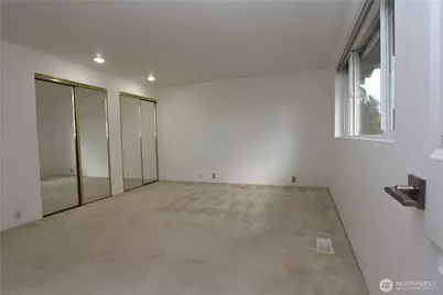 12920 SE 68th Street, Bellevue, WA 98006 - Photo 13
