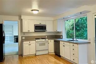 12920 SE 68th St, Bellevue, WA 98006 - Photo 7