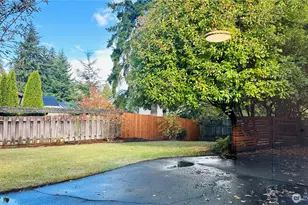 12920 SE 68th St, Bellevue, WA 98006 - Photo 27