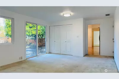 12920 SE 68th Street, Bellevue, WA 98006 - Photo 11