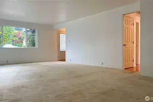 12920 SE 68th St, Bellevue, WA 98006 - Photo 5