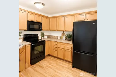 23932 NE 115th Lane #301, Redmond, WA 98053 - Photo 11