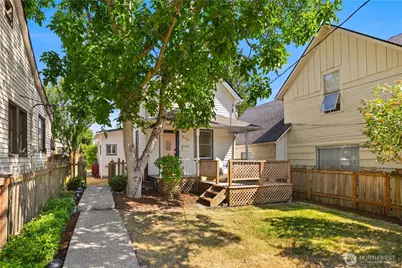318 N 71st Street, Seattle, WA 98103 - Photo 17