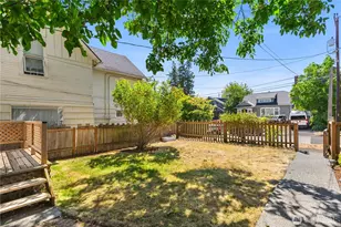 318 N 71st St, Seattle, WA 98103 - Photo 21