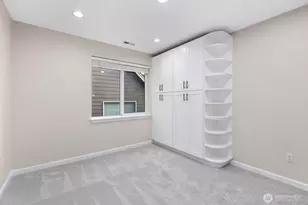 14008 SE 21st Pl, Bellevue, WA 98007 - Photo 27