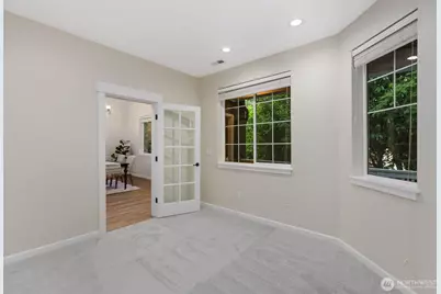 14008 SE 21st Place, Bellevue, WA 98007 - Photo 9