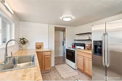 503 S National Avenue, Bremerton, WA 98312 - Photo 15