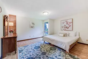 10830 Glen Acres Dr S, Seattle, WA 98168 - Photo 15