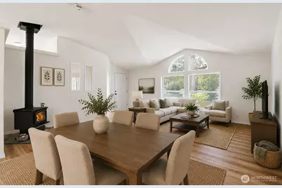 13111 213th Avenue Ct E, Bonney Lake, WA 98391 - Photo 7