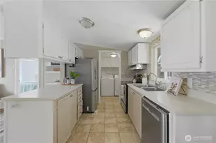 10015 189th St E, Puyallup, WA 98375 - Photo 15