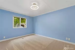 10015 189th St E, Puyallup, WA 98375 - Photo 27