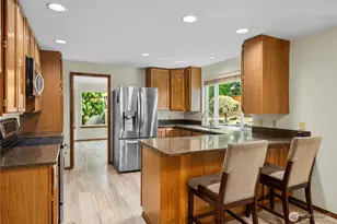 820 Monroe Ave NE, Renton, WA 98056 - Photo 7