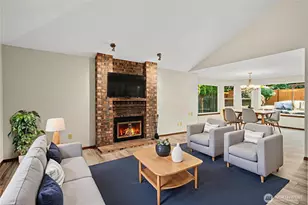 820 Monroe Ave NE, Renton, WA 98056 - Photo 5