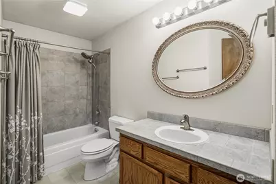 820 Monroe Avenue NE, Renton, WA 98056 - Photo 21